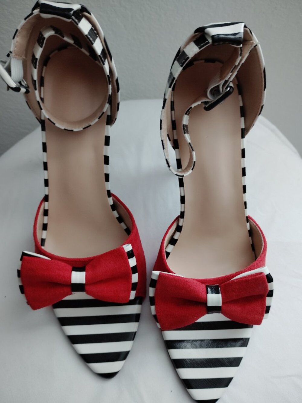 Striped Bow Heel